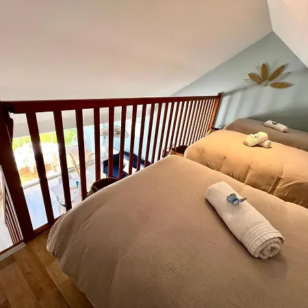 Les Flots Apartment